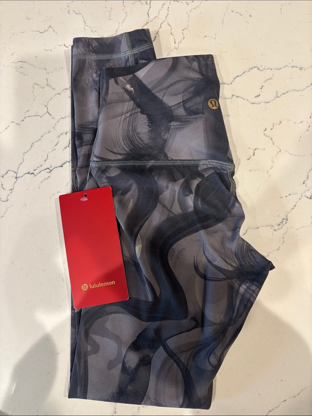 lululemon Align HR Lim Ed Night View Print Nulu Fabric Gold Logo Sz 4, 25” NWT